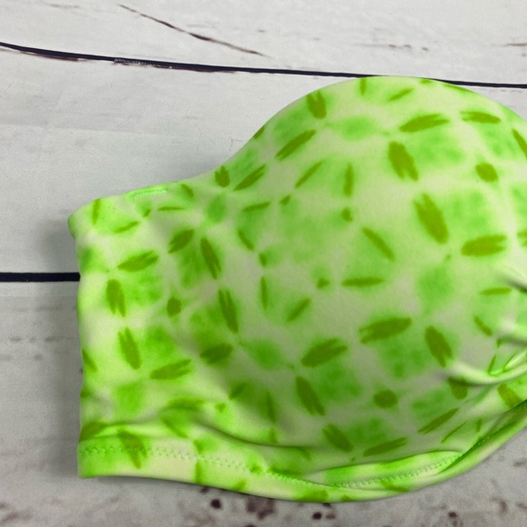 36C VS Green Bikini Top - Picture 3 of 7